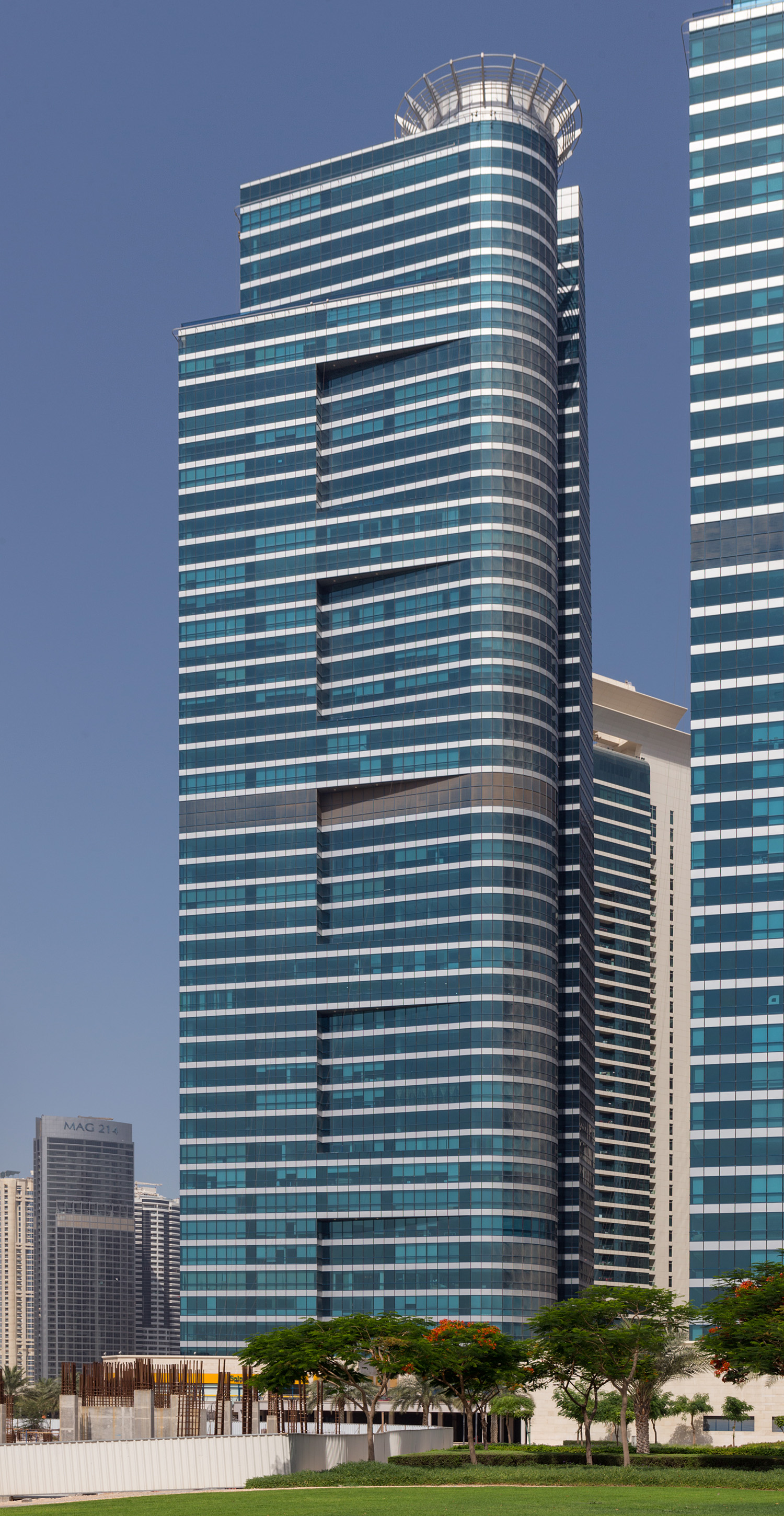 Jumeirah Bay Tower X2, Dubai - View from the east. © Mathias Beinling